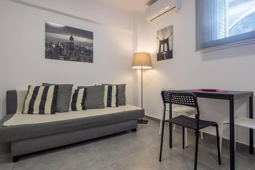 Hilton Area Brand New Comfortable Apartment Atene Esterno foto